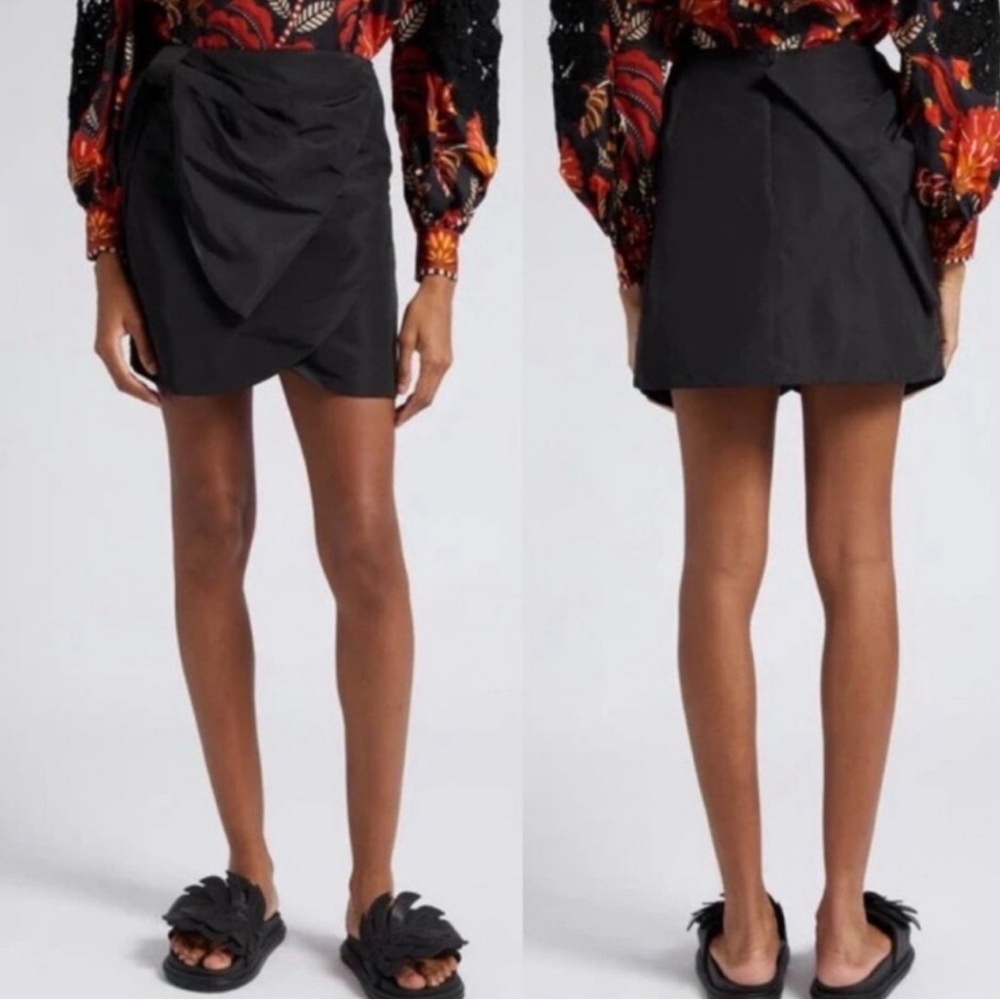 Farm Rio Black Skirt, NEW w/tags, Small